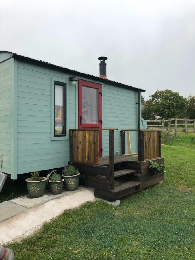 Clydesdale Shepherds Hut Hotel Belfast Exterior photo